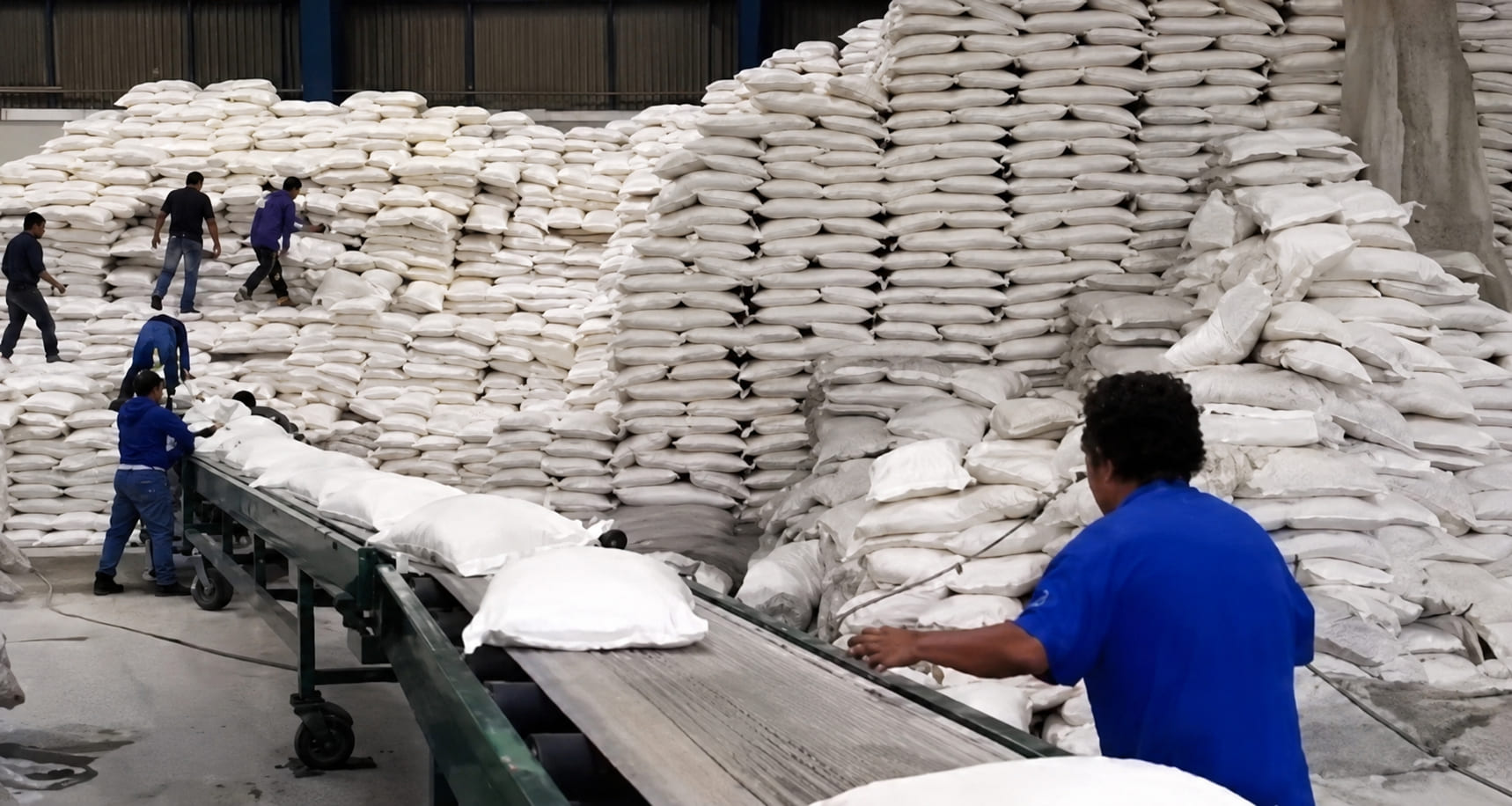 Sugar ICUMSA 45 — Bagging and dispatch at warehouse